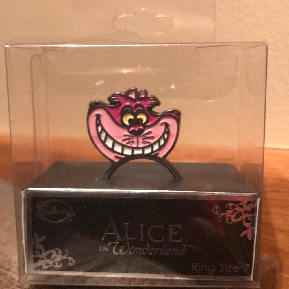Alice in Wonderland Cheshire Cat Ring size 7 NIP